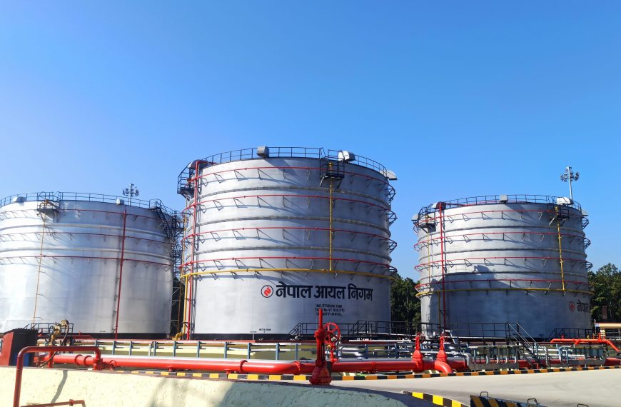 डिजेल र मट्टीतेलको मूल्य ३० रुपैयाँले बढ्यो, पेट्रोलको यथावत