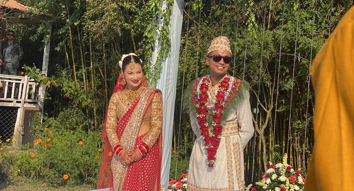 गायिका स्मिता दाहालले गरिन् बिहे