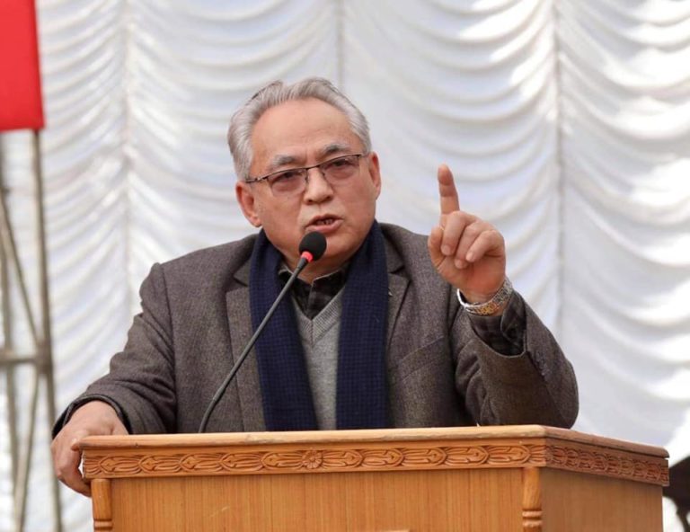 ओलीको सन्देश सुनाउँदै बादलले भने- चुनौती पार गर्न एमाले एकता अपरिहार्य