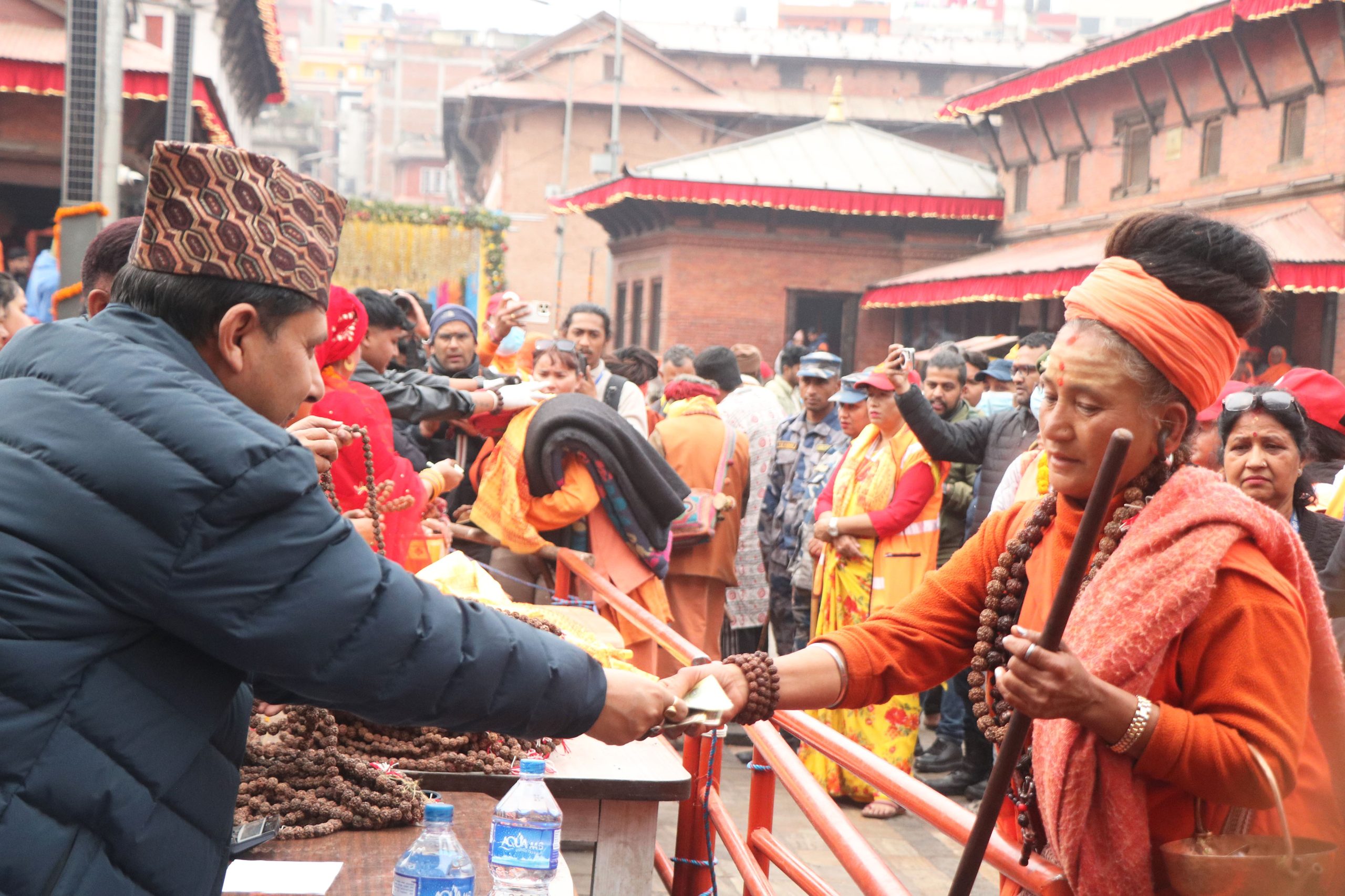 पशुपतिनाथमा साधुसन्तको बिदाइ (भिडियो)