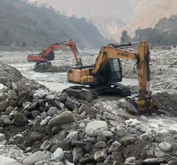 बीपी राजमार्ग फेरि अवरुद्ध