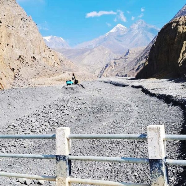 बेनी–जोमसोम सडक १२ घण्टापछि खुल्यो