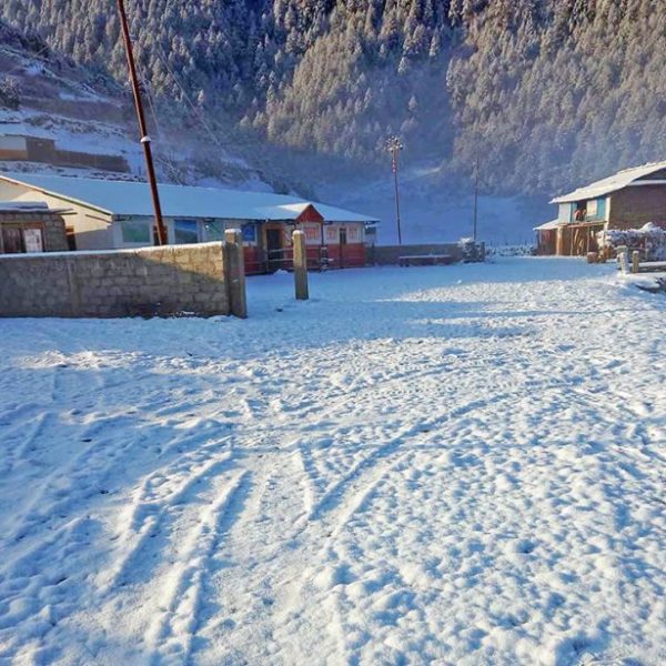 मुक्तिनाथ क्षेत्रमा हिमपात, यात्रा नगर्न आग्रह