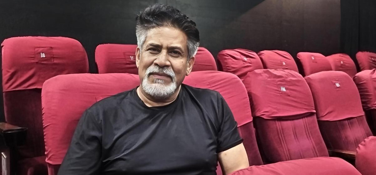 रङ्गमञ्चले मेरो कलाकारितालाई अनुशासित बनाउँछ: अभिनेता सरोज खनाल