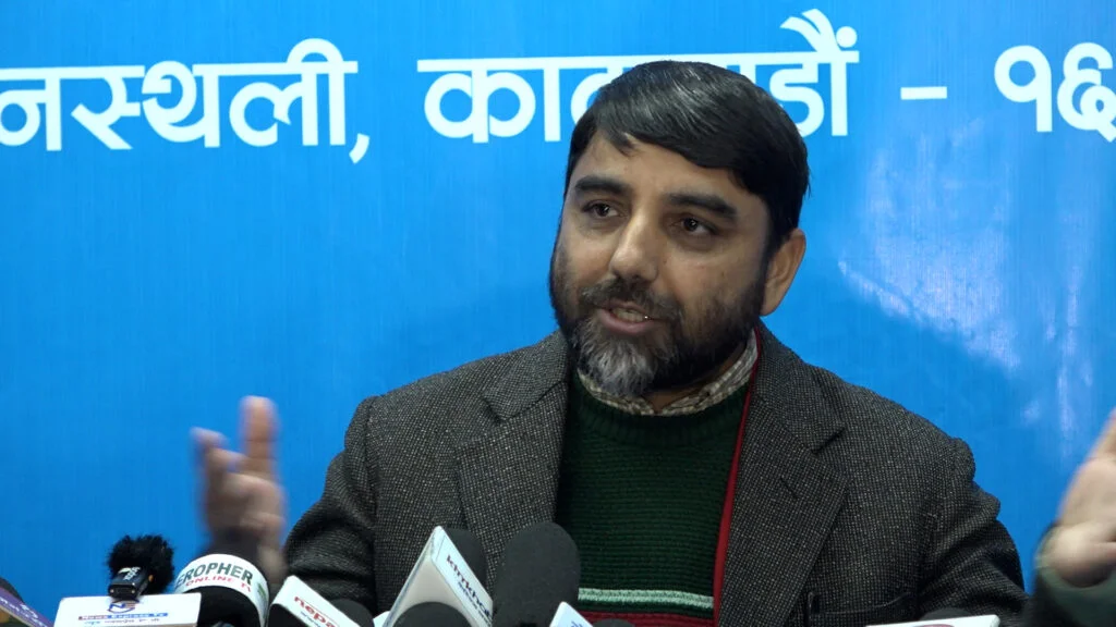 रास्वपाको मुख्य सचेतकमा कबिन्द्र बुर्लाकोटी