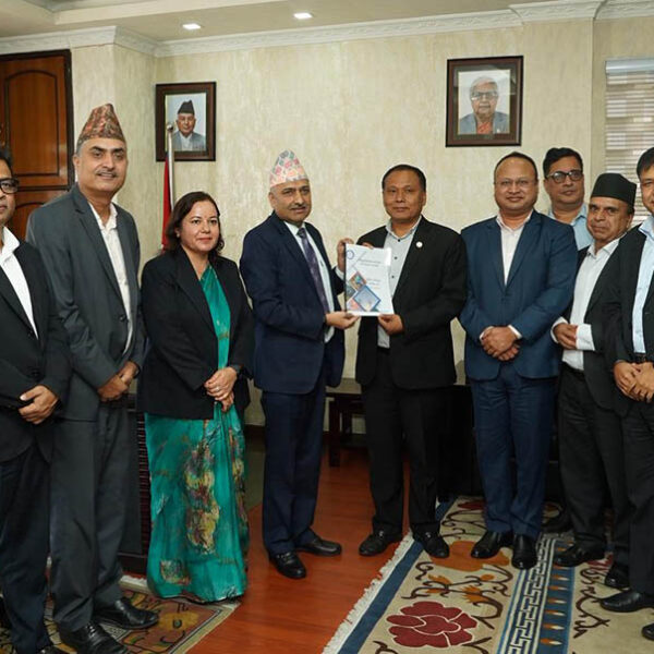 जलविद्युत आयोजनाको विद्युत् खरिदको प्रतिस्पर्धी दर तय गरौं- मन्त्री घिसिङ