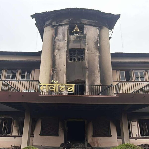 प्रतिनिधिसभा विघटनविरुद्धको रिटमा सर्वोच्चले दिएन अन्तरिम आदेश