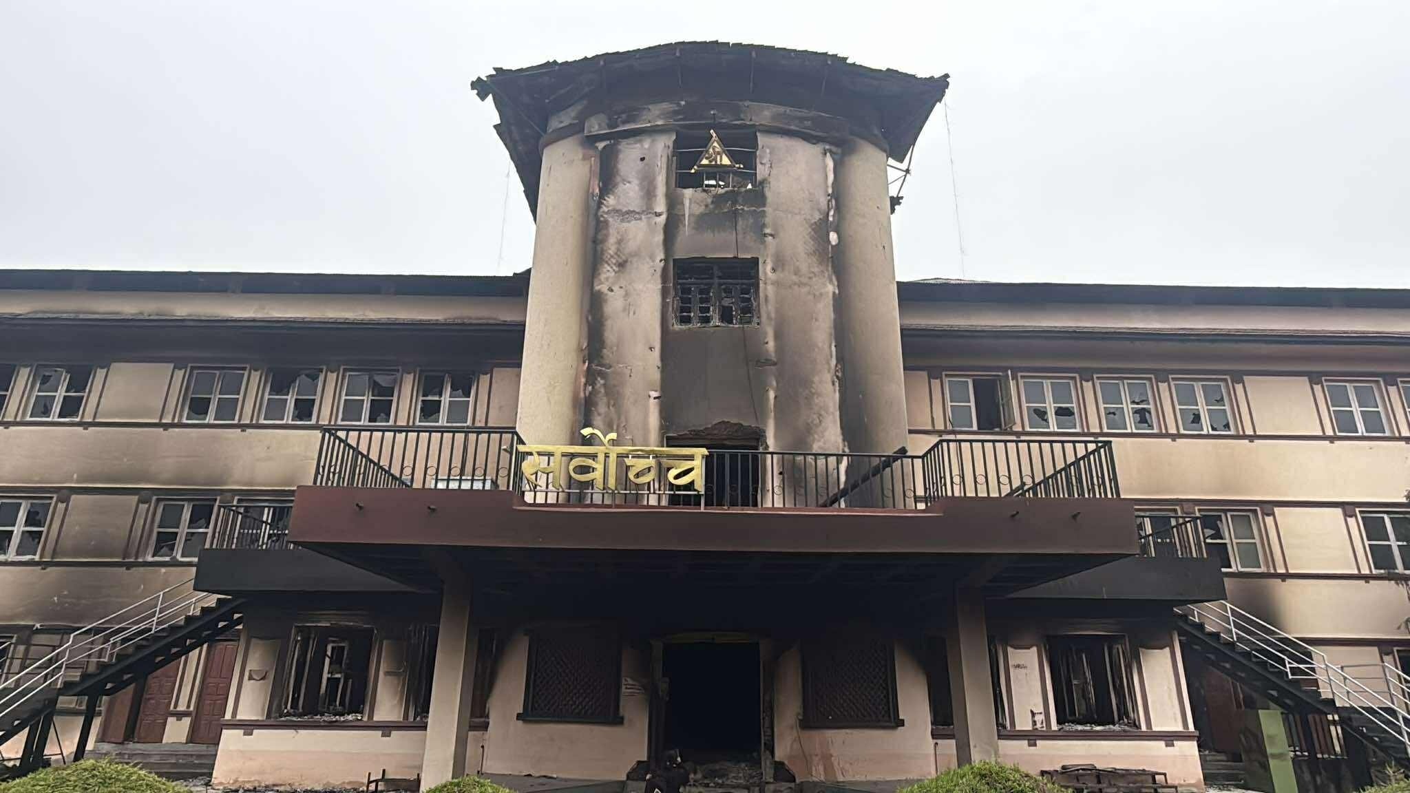 प्रतिनिधिसभा विघटनविरुद्धको रिटमा सर्वोच्चले दिएन अन्तरिम आदेश