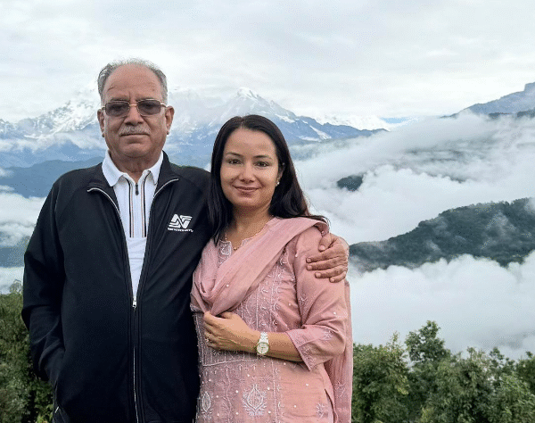 प्रचण्डको सचिवालयबाट गंगा दाहालले दिइन राजीनामा