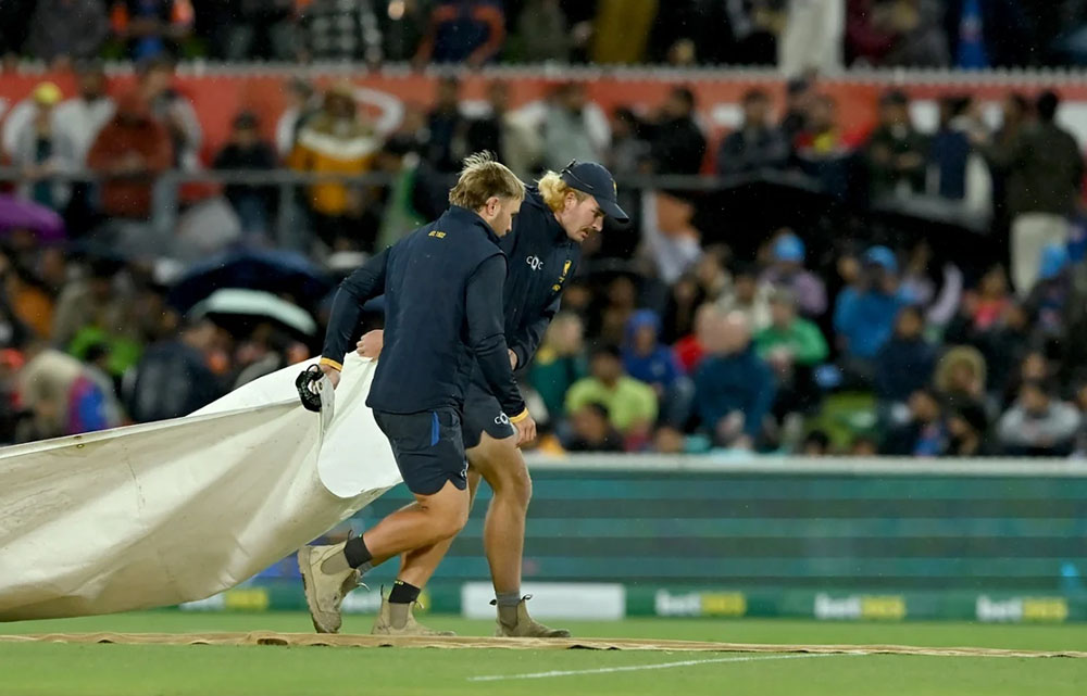 भारत र अष्ट्रेलियाबीचको टी-२० खेल वर्षाका कारण…