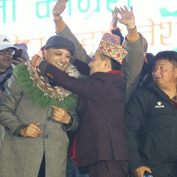 सर्वोच्चद्वारा कांग्रेस सभापति गगन थापाको नेतृत्वलाई आधिकारिकता