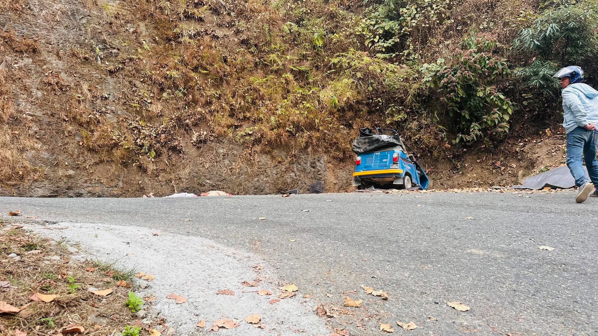 चितवनमा अटो दुर्घटना हुँदा ४ जनाको मृत्यु