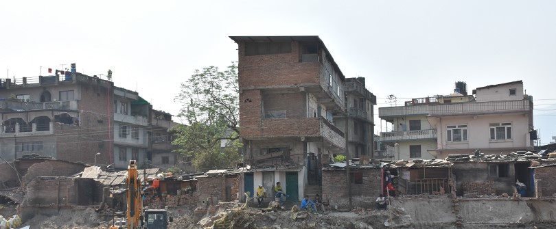 काठमाडौंका सबै सुकुमवासी बस्तीमा शुक्रबारबाट डोजर चल्ने