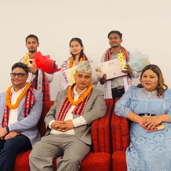 फिलिपिन्सको आमा स्कुल अफ मेडिसिनमा तीन नेपाली विद्यार्थीलाई शतप्रतिशत छात्रवृत्ति