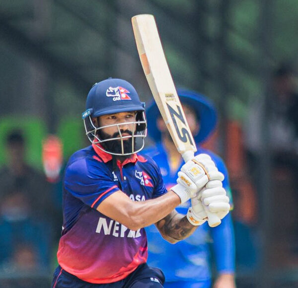 संकटकाबीच दीपेन्द्रको अर्धशतक