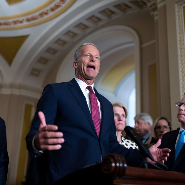 इरानमा युद्ध रोक्ने प्रस्ताव अमेरिकी सिनेटले गर्यो अस्वीकृत