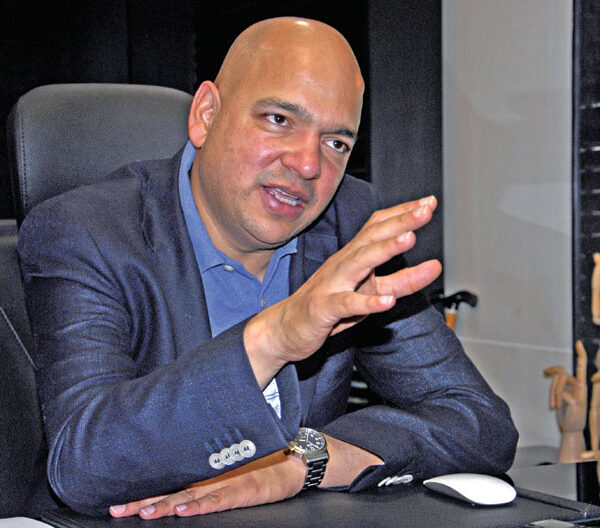 भारत जान खोजेको सूचनापछि गोल्छालाई प्रहरीको&hellip;