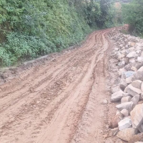 पर्वतमा सडक कालोपत्रका लागि २० दिन&hellip;