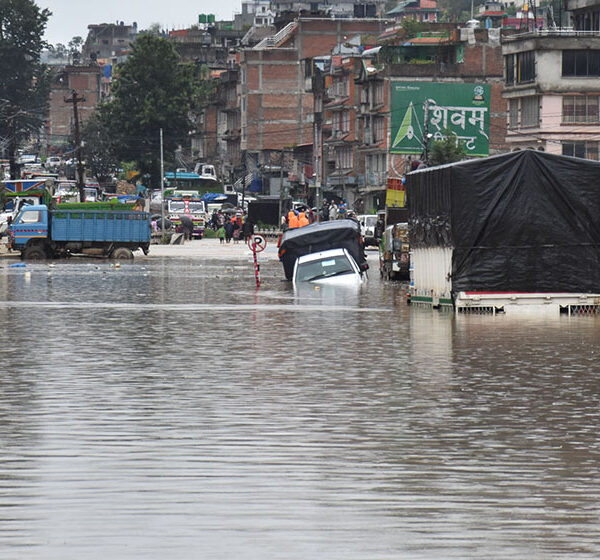 काठमाडौँमा बाढीको डर: उद्धारका लागि महानगरले…