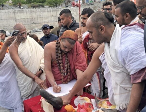 मुस्ताङमा शालिग्राम मूर्ति स्थापना