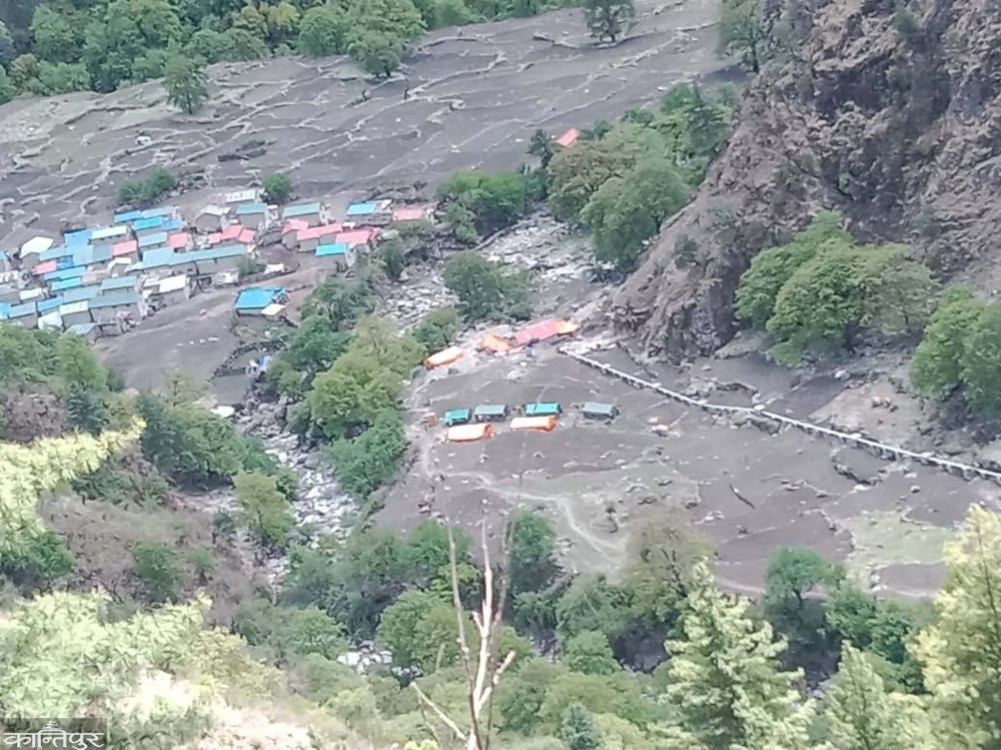 हुम्लामा पहिरोको वितण्डा : विद्यालय भवन, गोठ&hellip;