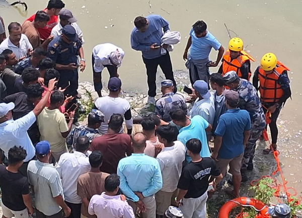 घुम्न गएका दुई जनाको शव बागमती नदी किनारमा भेटियो
