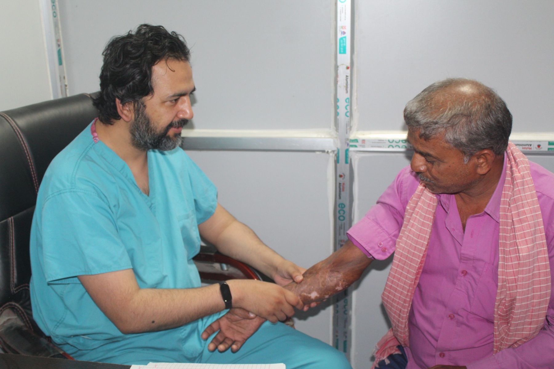 वीरगञ्जमा आयोजित नबिल निःशुल्क जलन शिविरमा १५०&hellip;