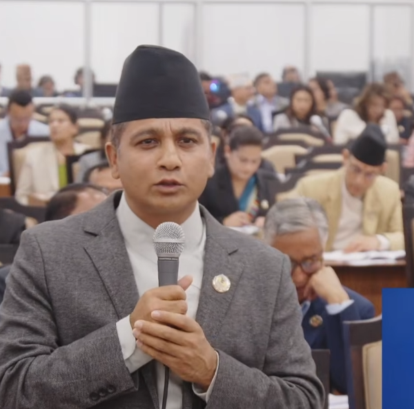 संसदको नयाँ हल ‘फिल्म हलजस्तो’ बनाइएको भन्दै एमालेको आपत्ति