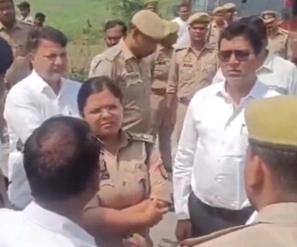 उत्तर प्रदेशमा ट्रक र भ्यान ठोकिँदा १० जनाको मृत्यु
