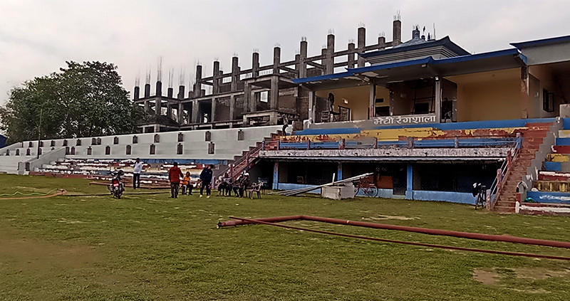 मेची रङ्गशालामा ‘फ्लडलाइट’ जडानका लागि त्रिपक्षीय सम्झौता