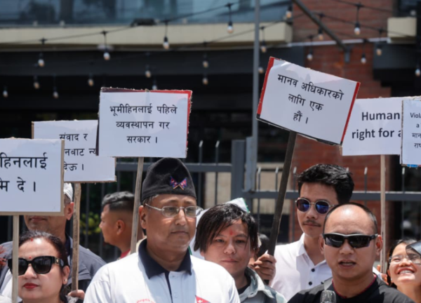 सुकुम्वासी बस्तीमा डोजर चलाएको भन्दै माइतीघरमा श्रम संस्कृतिको प्रदर्शन