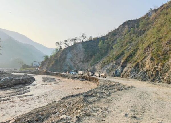 बीपी राजमार्गमा असार १५ गतेभित्रै सडक&hellip;