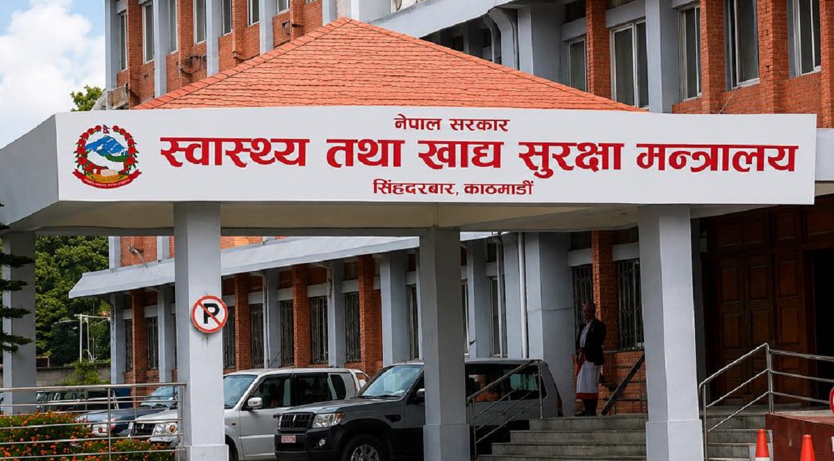 निःशुल्क उपचारको विवरण सार्वजनिक गर्न सबै अस्पताललाई…