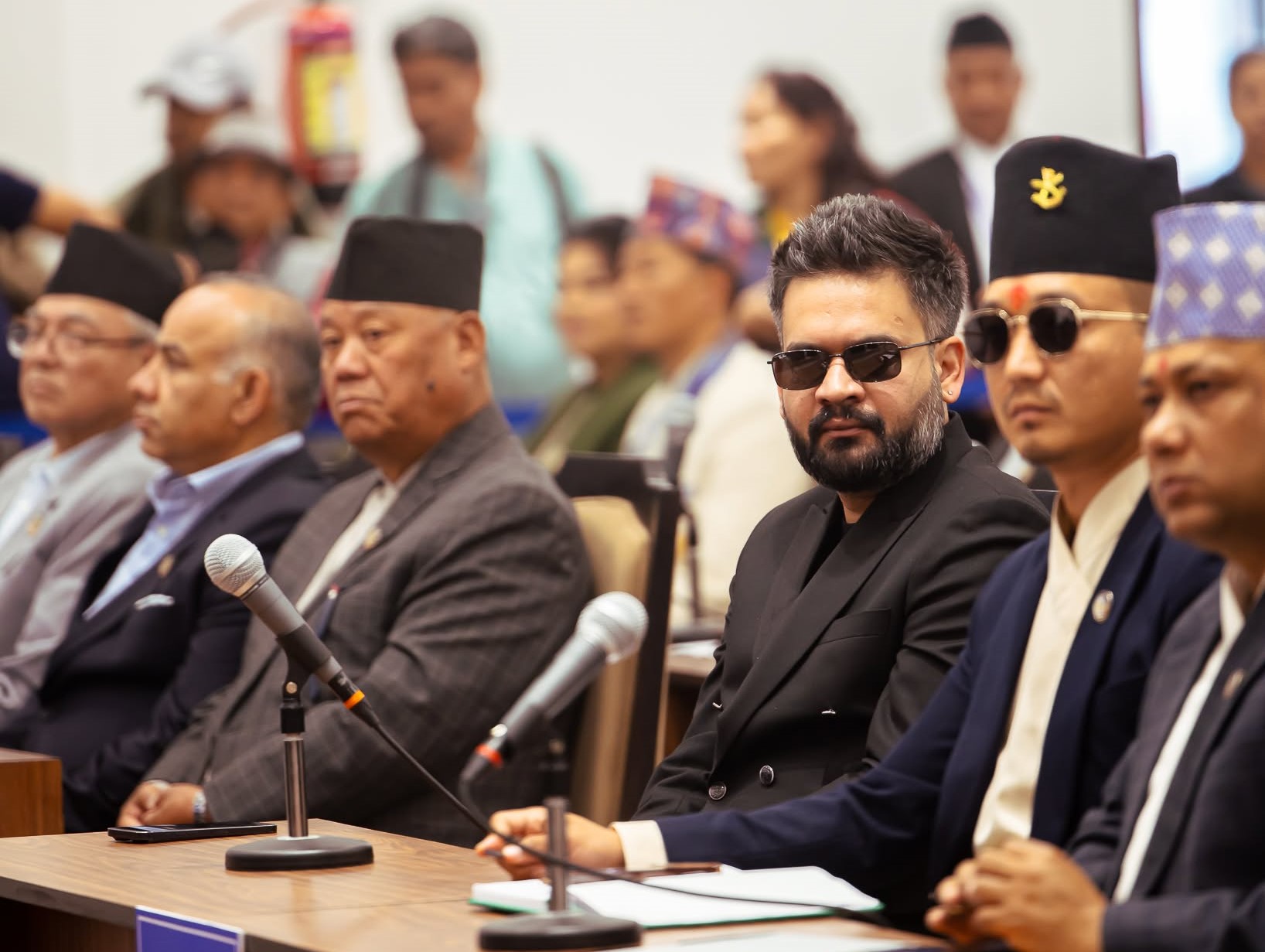 भोलि बोलाइएको प्रतिनिधिसभा बैठक सूचना टाँस गरेर…