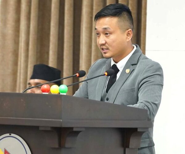 पोशाक खर्च प्रहरीलाई नै दिएर आफैंले खरिद गर्ने प्रक्रिया अघि बढाउँछौं : गृहमन्त्री