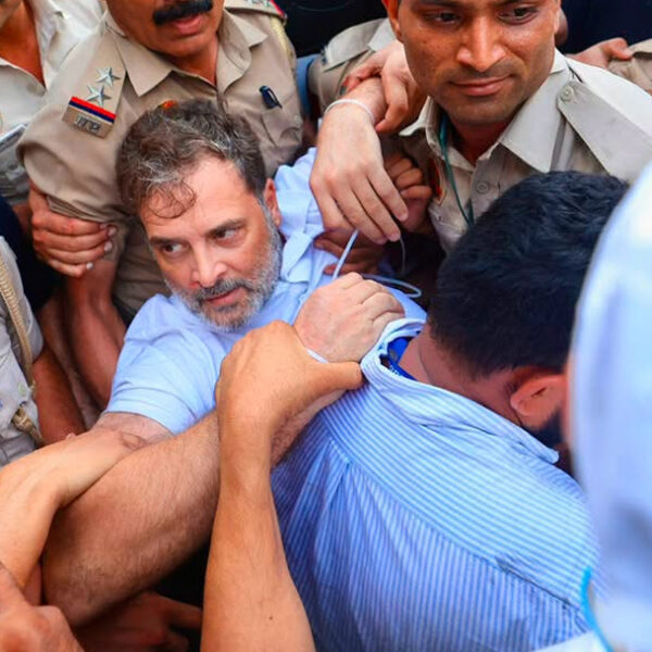 भारतमा विपक्षी दलका नेता राहुल गान्धी पक्राउ