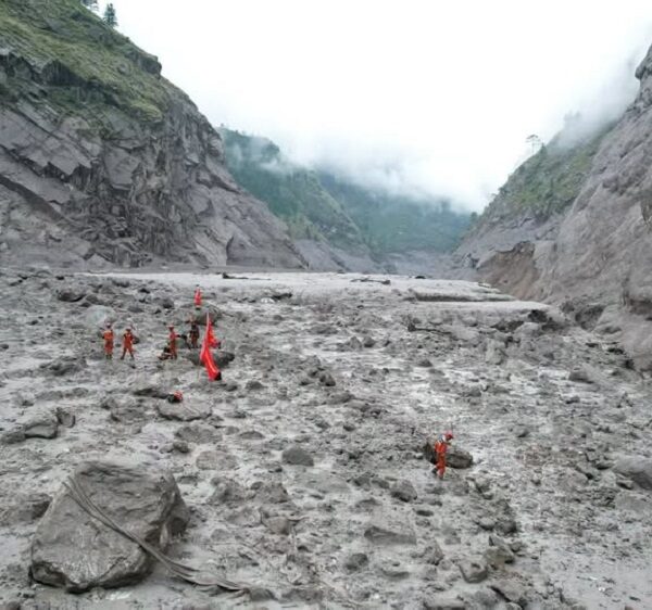 चीनको सिजाङमा पहिरो : नेपालीसहित २६१ विदेशीको अवस्था अज्ञात