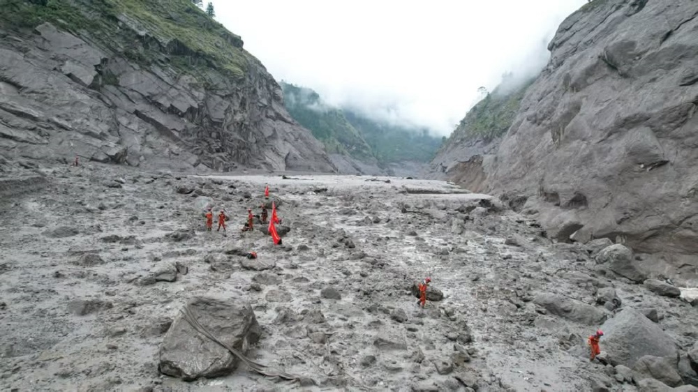 चीनको सिजाङमा पहिरो : नेपालीसहित २६१ विदेशीको अवस्था अज्ञात