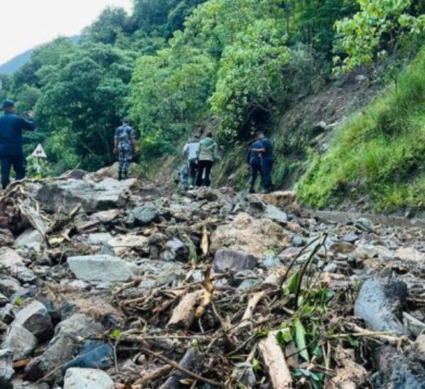 प्यूठानका छुट्टाछुट्टै खोला किनारमा भेटियो ५…
