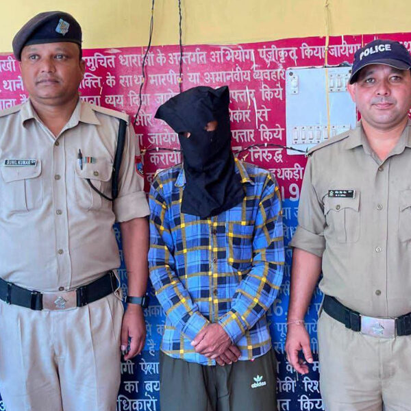 फेसबुकमार्फत बाल यौन दुर्व्यवहारसम्बन्धी सामग्री प्रसारण गरेको आरोपमा नेपाली नागरिक भारतमा पक्राउ