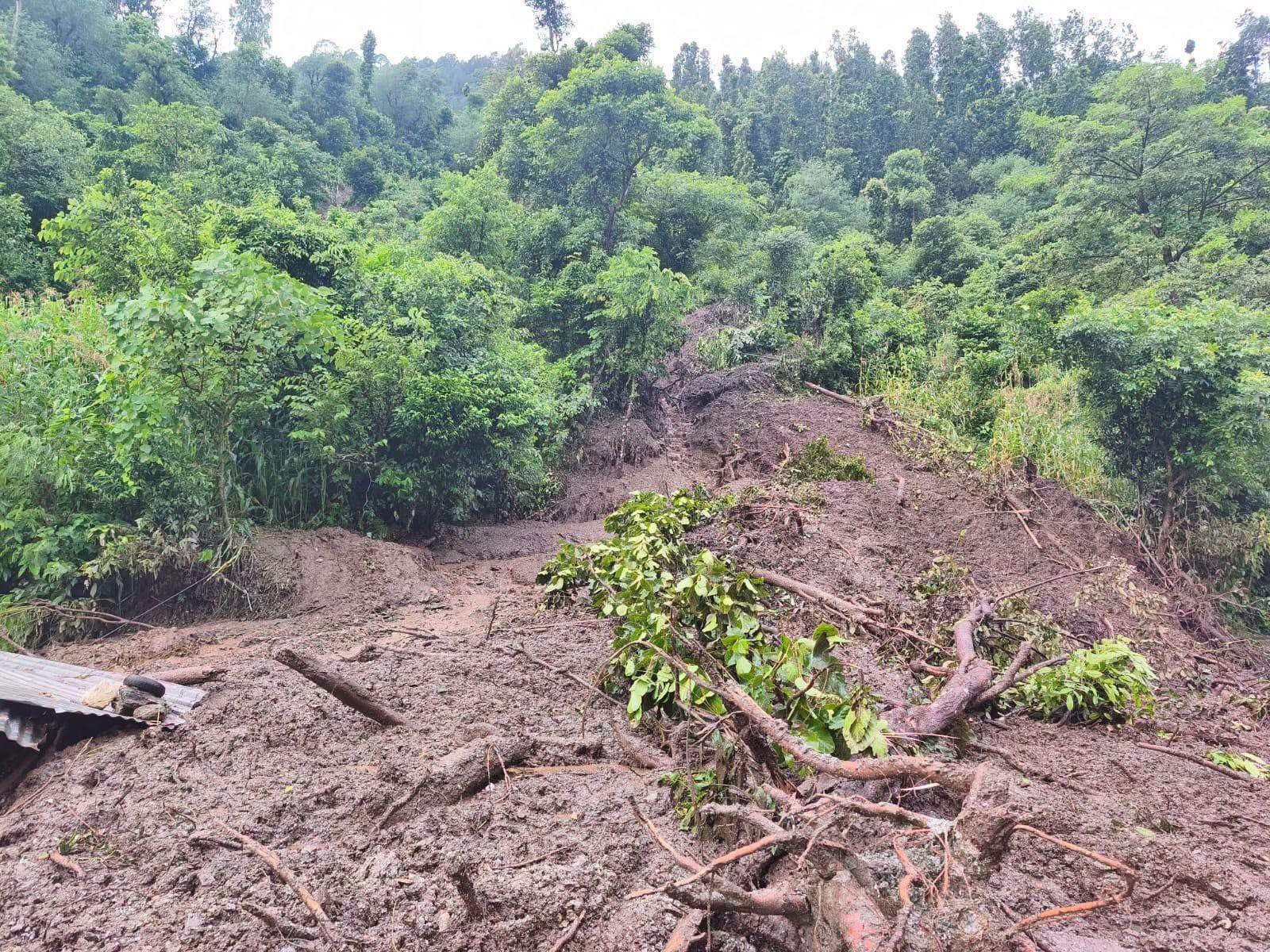 जाजरकोटमा पहिरो: ३ जना बेपत्ता, १० घाइते&hellip;