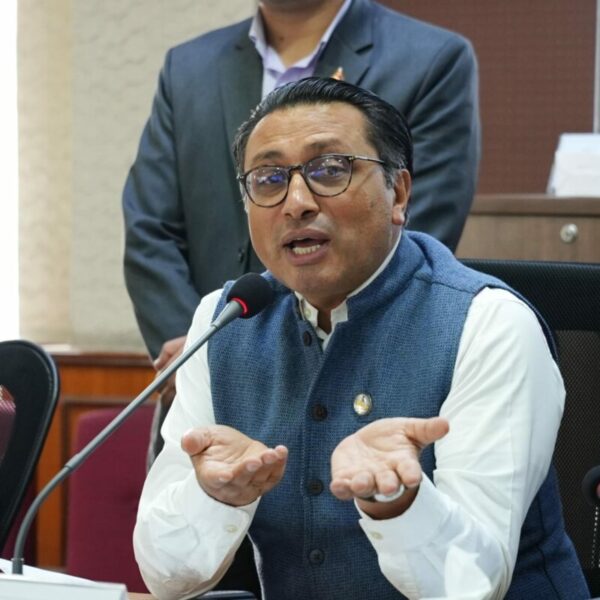 जनताले विश्वास गरेर सरकारको कोषमा पैसा…