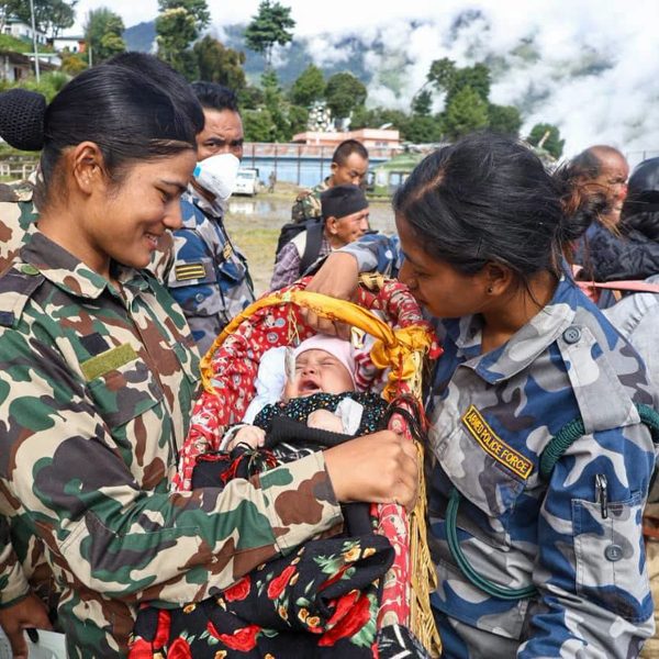 दुई महिनाको शिशुसहित परिवारको स्याफ्रुवेंशीबाट उद्धार