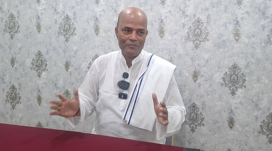 सांसद अमरेश सिंहले मेची-महाकाली पदयात्रा गर्ने
