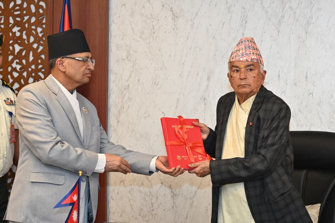 समावेशी आयोगद्वारा राष्ट्रपति पौडेलसमक्ष वार्षिक प्रतिवेदन पेश