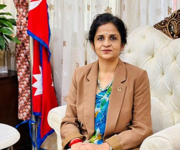 उद्योगमन्त्री गौरीकुमारीले राजीनामा दिइन्