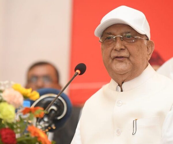 सरकारको असक्षमता आम जनताले देखेको छ : ओली