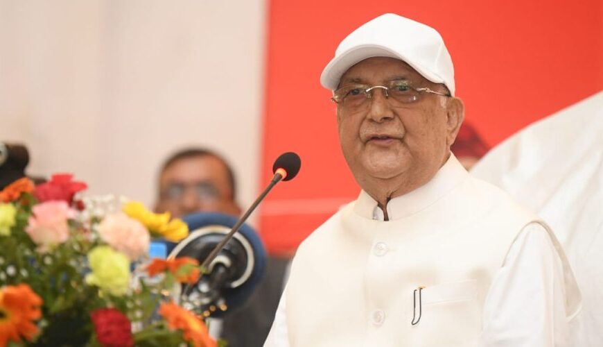 सरकारको असक्षमता आम जनताले देखेको छ : ओली