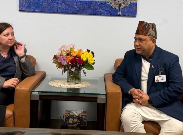 परराष्ट्रमन्त्री खनाल र बेलायती राज्यमन्त्री म्याकनिलबीच भेटवार्ता