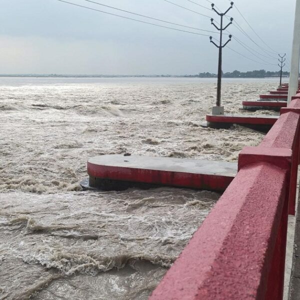 सप्तकोशीमा पानीको बहाव बढेसँगै ३१ ढोका खोलिए